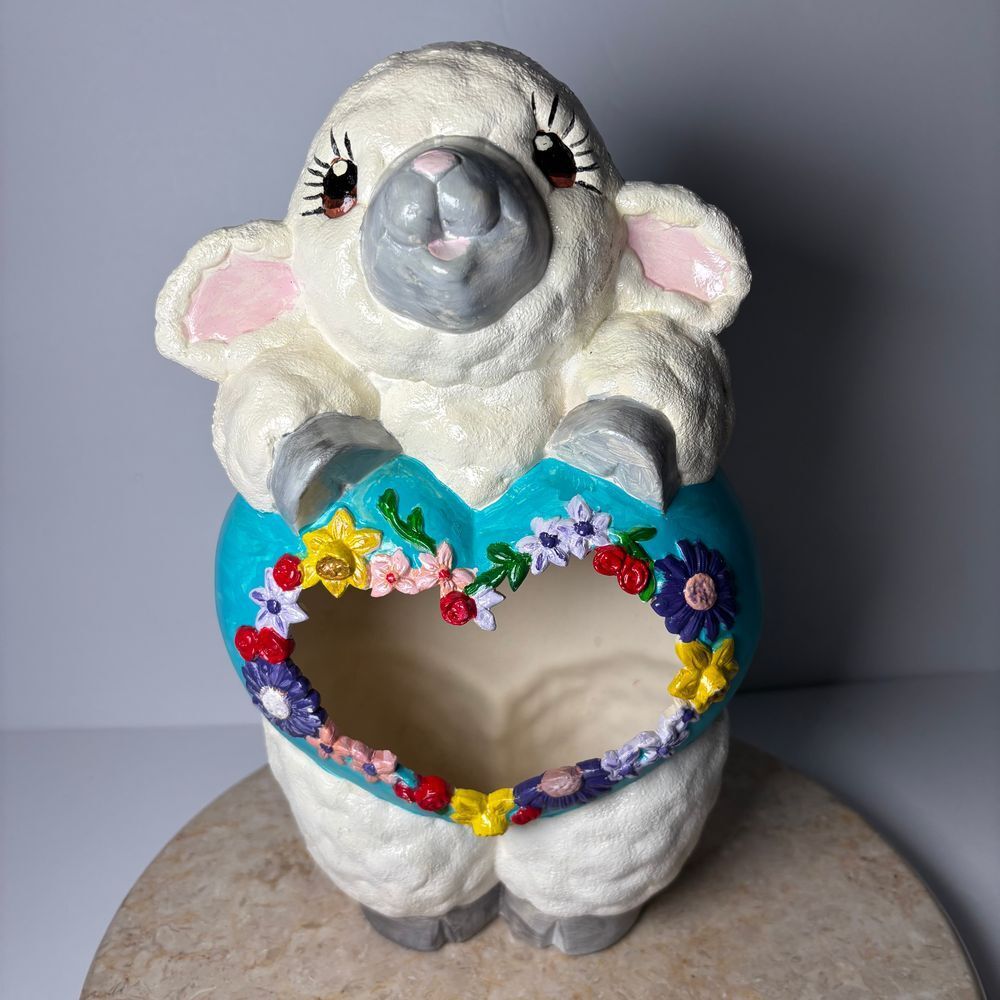 Vintage Retro Ceramic Hand Painted Lamb‎ Heart Belly Vase Container Kitsch Sheep